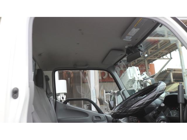 デュトロ 　タダノ高所作業車　ＡＴ１２１ＴＴＥ　電工仕様　作業床高１２．１Ｍ　ＦＲＰ２００ＫＧバケット　第３ＦＲＰブーム（20枚目）