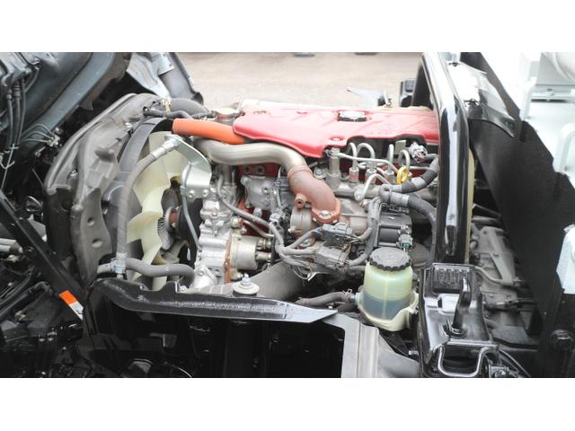 デュトロ 　タダノ高所作業車　ＡＴ１２１ＴＴＥ　電工仕様　作業床高１２．１Ｍ　ＦＲＰ２００ＫＧバケット　第３ＦＲＰブーム（21枚目）