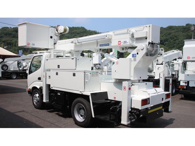 デュトロ 　アイチ高所作業車　ＳＨ１５Ｂ　Ｕ５９４　サブブーム　作業床高１４．６Ｍ　スライド時１５．１Ｍ　油圧起伏旋回ウインチ　バックモニター（4枚目）