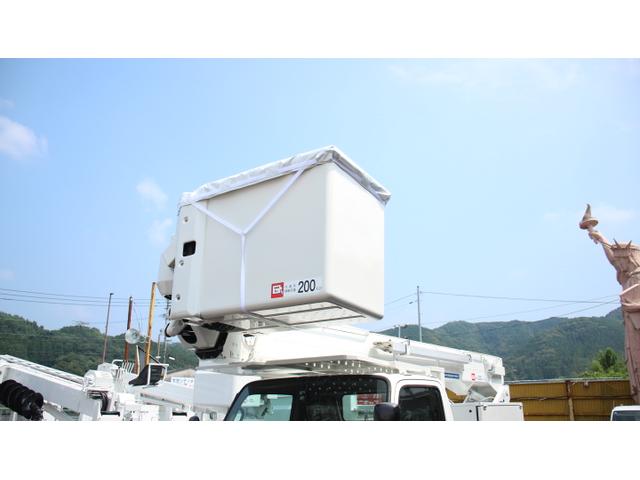 デュトロ 　アイチ高所作業車　ＳＨ１５Ｂ　Ｕ５９４　サブブーム　作業床高１４．６Ｍ　スライド時１５．１Ｍ　油圧起伏旋回ウインチ　バックモニター（18枚目）