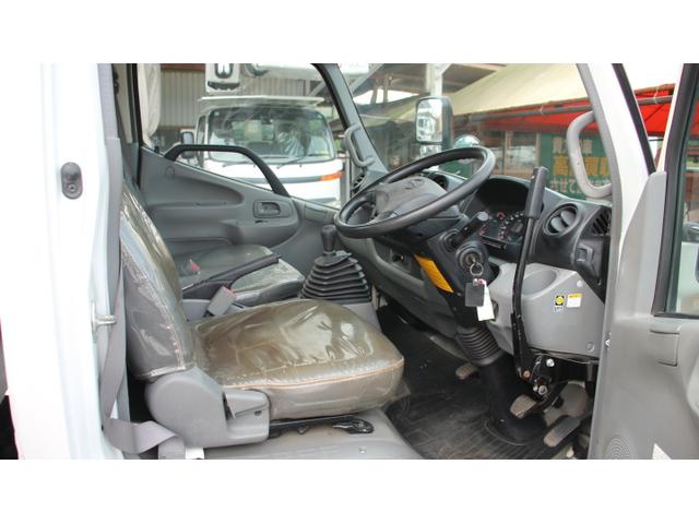 デュトロ 　アイチ　高所作業車　ＳＢ１２Ａ　作業床高１２Ｍ　第３第２アルミブーム　鉄２００ＫＧバケット　ターボ　１２Ｍ高所作業車（13枚目）