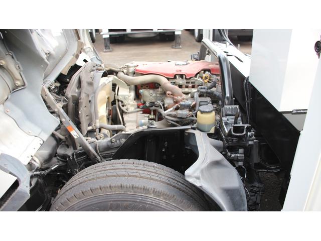デュトロ 　アイチ　高所作業車　ＳＢ１２Ａ　作業床高１２Ｍ　第３第２アルミブーム　鉄２００ＫＧバケット　ターボ　１２Ｍ高所作業車（16枚目）