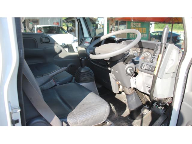 エルフトラック 　アイチ高所作業車　ＳＨ１１Ａ　作業床高１１Ｍ　１レバー　アウトリガー自動張り出し格納　ＦＲＰ２００ＫＧバケット　ターボ　Ｆ６速（12枚目）