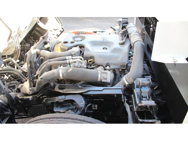 エルフトラック 　アイチ高所作業車　ＳＨ１１Ａ　作業床高１１Ｍ　１レバー　アウトリガー自動張り出し格納　ＦＲＰ２００ＫＧバケット　ターボ　Ｆ６速（15枚目）