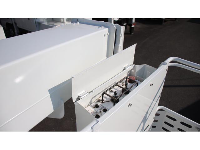 キャンター 　アイチ高所作業車　ＳＢ１２Ａ　作業床高１２Ｍ　鉄２００ＫＧバケット　ブーム自動格納　第３第２アルミブーム（10枚目）