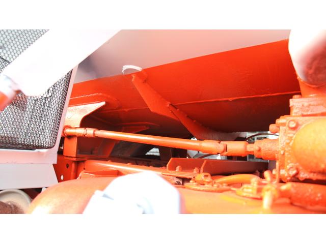 エルフトラック 　東急　糞尿車　ＶＣ３　衛生車　バキュームカー　最大積載量３０００ＫＧ　ターボ（10枚目）