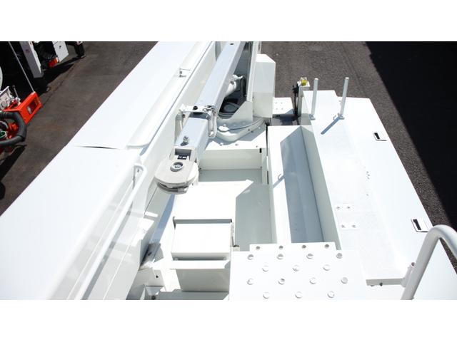 トヨエース 　アイチ高所作業車　ＳＨ１５Ｂ　電工仕様　作業床高１４．６Ｍ（スライド時１５．１Ｍ）　油圧旋回起伏ウインチ　サブブーム　インナーライナー（15枚目）