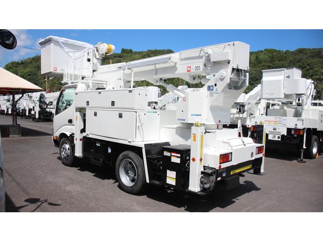 　アイチ高所作業車　ＳＨ１５Ｂ　電工仕様　１レバー　作業床高１４．６Ｍスライド時１５１Ｍ　油圧旋回起伏ウインチ　ブーム自動格納　インナーライナー　サブブーム」（画像4）