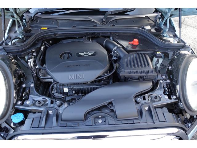 ＭＩＮＩ クーパー　アイスブルー　純正ナビ／純正アルミ（34枚目）