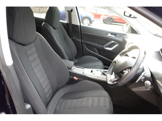 ３０８ ＳＷ　アリュール　ブルーＨＤｉ　ディーゼルターボ／ガラスルーフ／純正ナビ／ＴＶ／純正アルミ（18枚目）