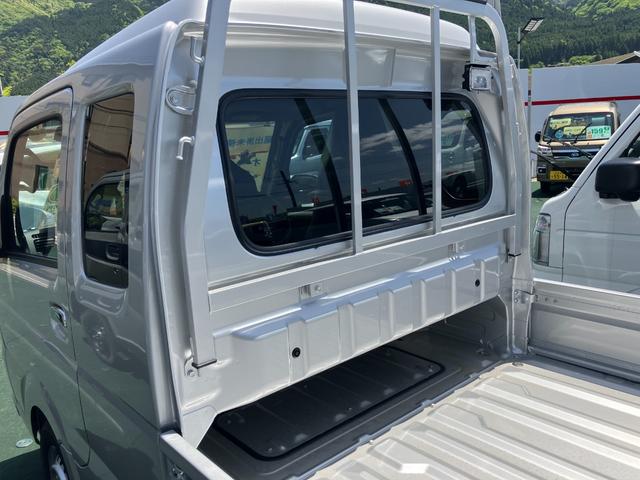 スーパーキャリイ Ｘ　４ＷＤ　衝突軽減ブレーキ　クリアランスソナー　フル装備　パワーウインドウ　オートマ車　キーレス　アイドリングストップ　Ｗエアバッグ（18枚目）
