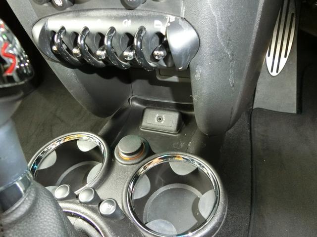 ＭＩＮＩ 　ＥＴＣ　ナビ　アルミホイール　キーレスエントリー　電動格納ミラー　ＡＴ　ＣＤ　ミュージックプレイヤー接続可　エアコン（7枚目）