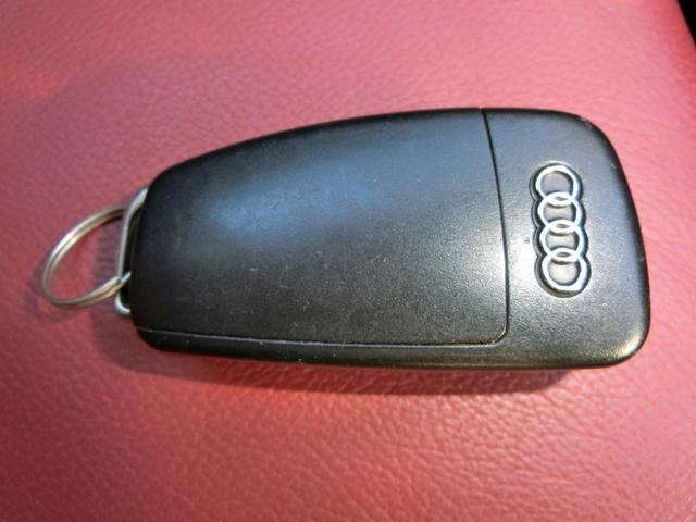 Ａ１ １．４ＴＦＳＩ　ＥＴＣ　ナビ　アルミホイール　オートライト　キーレスエントリー　シートヒーター　ＡＴ　盗難防止システム　ＡＢＳ　ＥＳＣ　ＣＤ　ＵＳＢ　Ｂｌｕｅｔｏｏｔｈ　エアコン　パワーステアリング　パワーウィンドウ（43枚目）