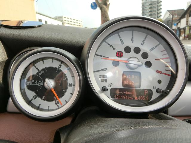 ＭＩＮＩ クーパー　コンバーチブル　オープンカー　ＥＴＣ　ＡＴ　キーレスエントリー　アルミホイール　盗難防止システム　ＡＢＳ　ＣＤ　エアコン　パワーステアリング　パワーウィンドウ（28枚目）