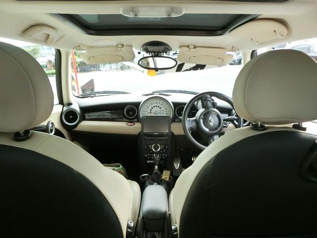 ＭＩＮＩ クーパーＳ　ＥＴＣ　バックカメラ　ナビ　アルミホイール　ＨＩＤ　サンルーフ　キーレスエントリー　ＡＴ　電動リアゲート　ＡＢＳ　ＣＤ　エアコン　パワーステアリング　パワーウィンドウ　運転席エアバッグ（23枚目）