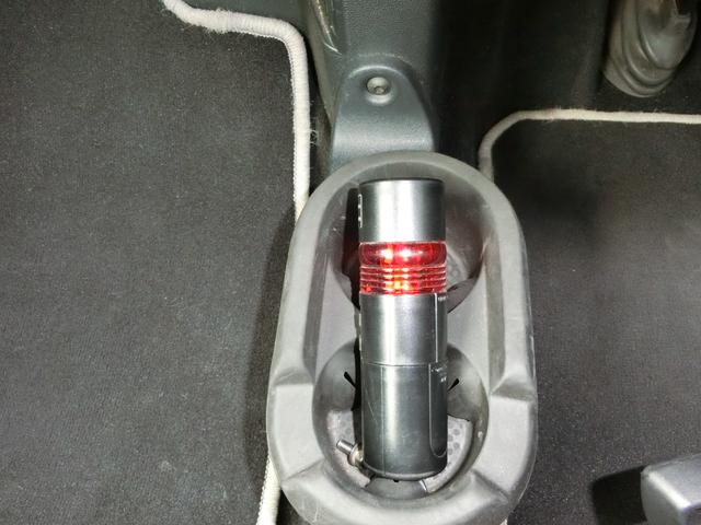 スマートフォーツークーペ 　ＥＴＣ　ナビ　ＡＴ　キーレスエントリー　アルミホイール　ＥＳＣ　ＣＤ　ＤＶＤ再生　Ｂｌｕｅｔｏｏｔｈ　エアコン（8枚目）