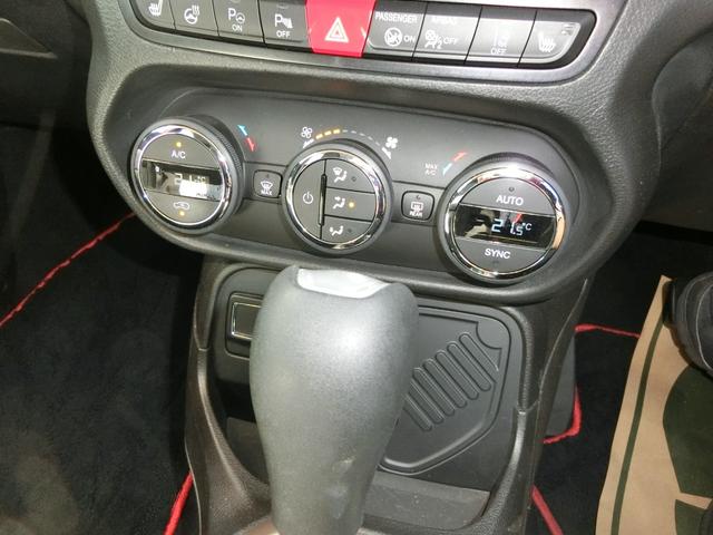 CHRYSLER JEEP JEEP RENEGADE LONGITUDE