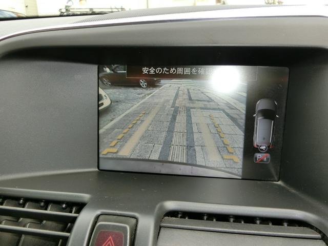 ＸＣ６０ 　ＥＴＣ　バックカメラ　クリアランスソナー　レーンアシスト　衝突被害軽減システム　ナビ　オートライト　アルミホイール　キーレスエントリー　電動格納ミラー　シートヒーター　ＡＴ　盗難防止システム　ＣＤ（5枚目）