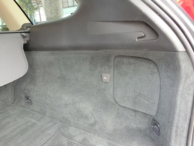 ＸＣ６０ 　ＥＴＣ　バックカメラ　クリアランスソナー　レーンアシスト　衝突被害軽減システム　ナビ　オートライト　アルミホイール　キーレスエントリー　電動格納ミラー　シートヒーター　ＡＴ　盗難防止システム　ＣＤ（21枚目）