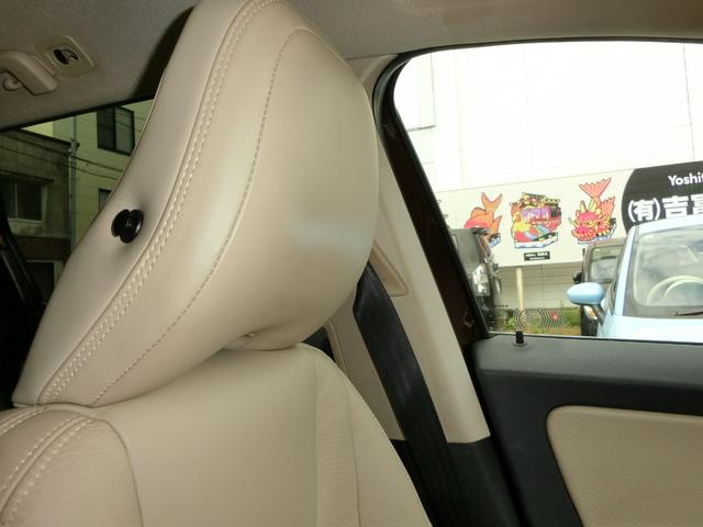 ＸＣ６０ 　ＥＴＣ　バックカメラ　クリアランスソナー　レーンアシスト　衝突被害軽減システム　ナビ　オートライト　アルミホイール　キーレスエントリー　電動格納ミラー　シートヒーター　ＡＴ　盗難防止システム　ＣＤ（43枚目）