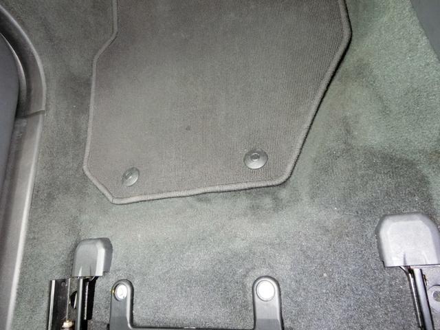 ＸＣ６０ 　ＥＴＣ　バックカメラ　クリアランスソナー　レーンアシスト　衝突被害軽減システム　ナビ　オートライト　アルミホイール　キーレスエントリー　電動格納ミラー　シートヒーター　ＡＴ　盗難防止システム　ＣＤ（48枚目）