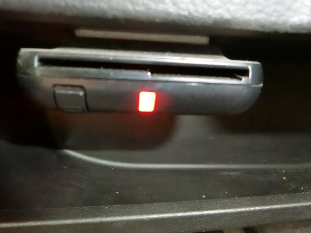 スペーシアカスタムＺ ベースグレード　ドライブレコーダー　ＥＴＣ　バックカメラ　両側スライド・片側電動　ナビ　ＴＶ　ＨＩＤ　スマートキー　アイドリングストップ　電動格納ミラー　シートヒーター　ベンチシート　ＣＶＴ　盗難防止システム　ＡＢＳ（11枚目）