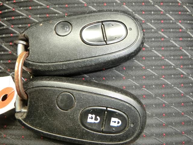 スペーシアカスタムＺ ベースグレード　ドライブレコーダー　ＥＴＣ　バックカメラ　両側スライド・片側電動　ナビ　ＴＶ　ＨＩＤ　スマートキー　アイドリングストップ　電動格納ミラー　シートヒーター　ベンチシート　ＣＶＴ　盗難防止システム　ＡＢＳ（14枚目）