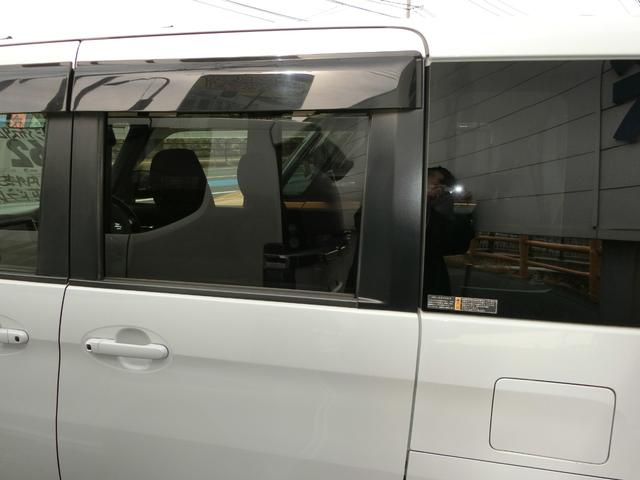 スペーシアカスタムＺ ベースグレード　ドライブレコーダー　ＥＴＣ　バックカメラ　両側スライド・片側電動　ナビ　ＴＶ　ＨＩＤ　スマートキー　アイドリングストップ　電動格納ミラー　シートヒーター　ベンチシート　ＣＶＴ　盗難防止システム　ＡＢＳ（24枚目）