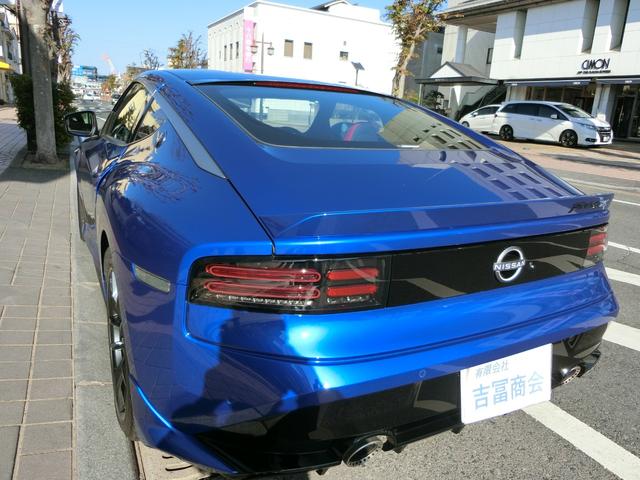 フェアレディZ バージョンST バックカメラ ナビ クリアランスソナー オートクルーズコントロール 衝突被害軽減システム MT ターボ LEDヘッドランプ スマートキー シートヒーター アルミホイール 盗難防止システム(16枚目)