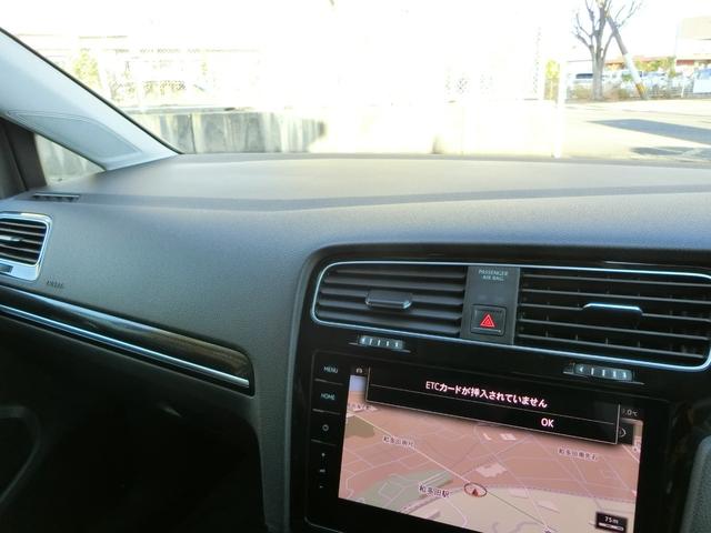 ゴルフ 　バックカメラ　ナビ　オートクルーズコントロール　衝突被害軽減システム　アルミホイール　オートライト　ＬＥＤヘッドランプ　スマートキー　アイドリングストップ　ＡＴ　盗難防止システム　ＡＢＳ　ＥＳＣ　ＣＤ（23枚目）