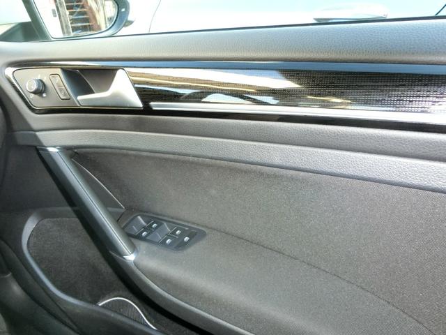 ゴルフ 　バックカメラ　ナビ　オートクルーズコントロール　衝突被害軽減システム　アルミホイール　オートライト　ＬＥＤヘッドランプ　スマートキー　アイドリングストップ　ＡＴ　盗難防止システム　ＡＢＳ　ＥＳＣ　ＣＤ（51枚目）