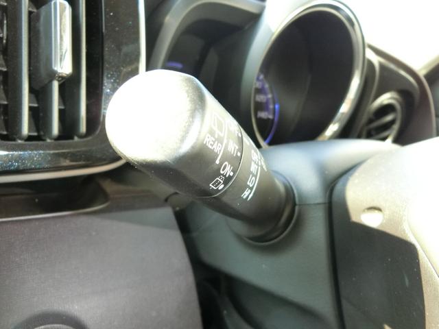 N-ONE プレミアム・Lパッケージ ドライブレコーダー ETC ナビ TV オートライト HID スマートキー アイドリングストップ ベンチシート CVT 盗難防止システム ABS ESC CD DVD再生 アルミホイール(8枚目)