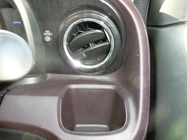 N-ONE プレミアム・Lパッケージ ドライブレコーダー ETC ナビ TV オートライト HID スマートキー アイドリングストップ ベンチシート CVT 盗難防止システム ABS ESC CD DVD再生 アルミホイール(34枚目)