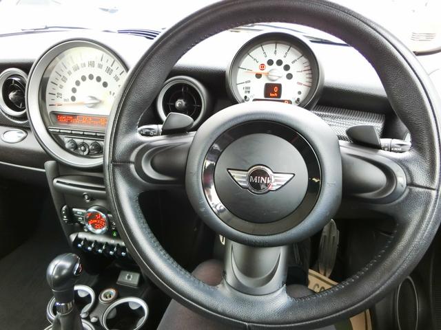 ＭＩＮＩ 　ＥＴＣ　アルミホイール　キーレスエントリー　ＨＩＤ　ＡＴ　ＡＢＳ　エアコン　パワーステアリング　パワーウィンドウ　運転席エアバッグ　助手席エアバッグ（2枚目）