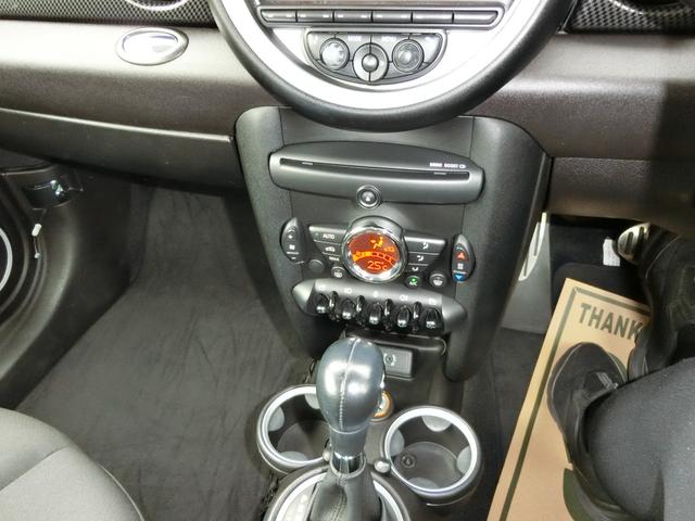 ＭＩＮＩ 　ＥＴＣ　アルミホイール　キーレスエントリー　ＨＩＤ　ＡＴ　ＡＢＳ　エアコン　パワーステアリング　パワーウィンドウ　運転席エアバッグ　助手席エアバッグ（4枚目）