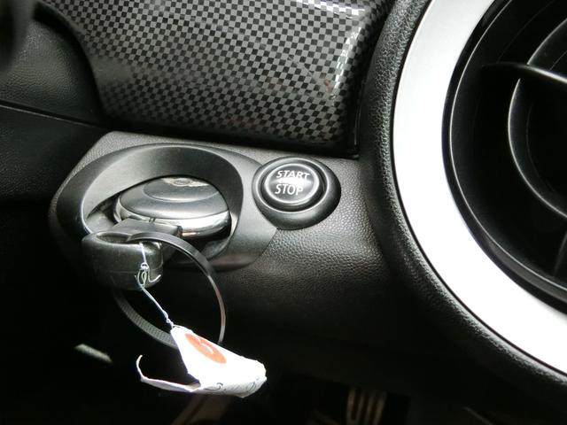 ＭＩＮＩ 　ＥＴＣ　アルミホイール　キーレスエントリー　ＨＩＤ　ＡＴ　ＡＢＳ　エアコン　パワーステアリング　パワーウィンドウ　運転席エアバッグ　助手席エアバッグ（9枚目）
