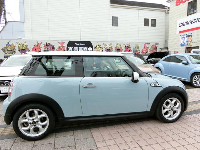 ＭＩＮＩ 　ＥＴＣ　アルミホイール　キーレスエントリー　ＨＩＤ　ＡＴ　ＡＢＳ　エアコン　パワーステアリング　パワーウィンドウ　運転席エアバッグ　助手席エアバッグ（15枚目）