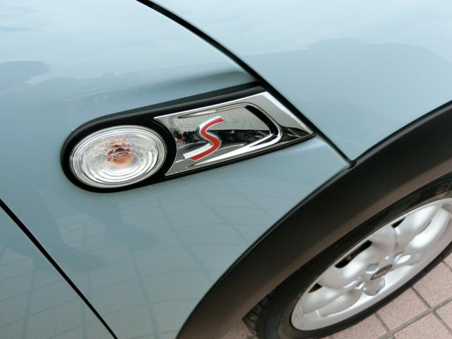 ＭＩＮＩ 　ＥＴＣ　アルミホイール　キーレスエントリー　ＨＩＤ　ＡＴ　ＡＢＳ　エアコン　パワーステアリング　パワーウィンドウ　運転席エアバッグ　助手席エアバッグ（21枚目）