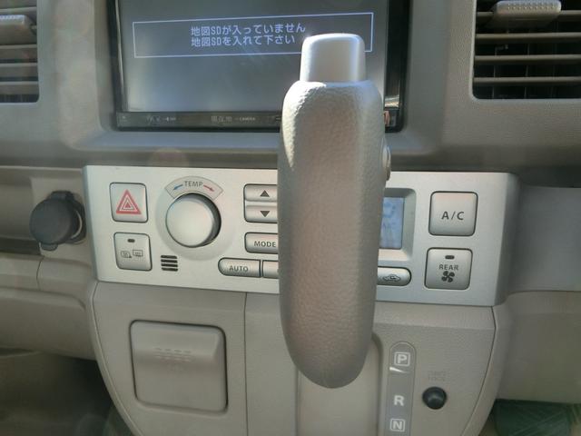 エブリイワゴン ＰＺターボスペシャル　４ＷＤ　ＥＴＣ　バックカメラ　両側電動スライドドア　ＨＩＤ　キーレスエントリー　電動格納ミラー　シートヒーター　ＡＴ　盗難防止システム　ＡＢＳ　アルミホイール　衝突安全ボディ　エアコン（5枚目）