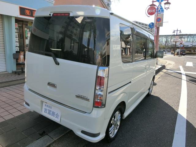 エブリイワゴン ＰＺターボスペシャル　４ＷＤ　ＥＴＣ　バックカメラ　両側電動スライドドア　ＨＩＤ　キーレスエントリー　電動格納ミラー　シートヒーター　ＡＴ　盗難防止システム　ＡＢＳ　アルミホイール　衝突安全ボディ　エアコン（15枚目）
