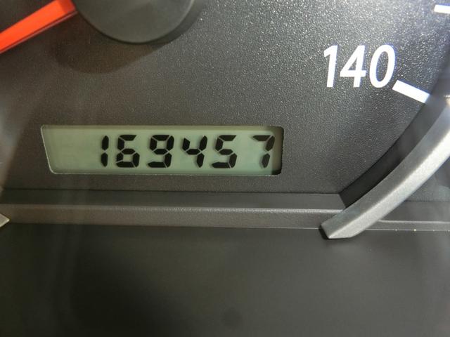 エブリイワゴン ＰＺターボスペシャル　４ＷＤ　ＥＴＣ　バックカメラ　両側電動スライドドア　ＨＩＤ　キーレスエントリー　電動格納ミラー　シートヒーター　ＡＴ　盗難防止システム　ＡＢＳ　アルミホイール　衝突安全ボディ　エアコン（33枚目）