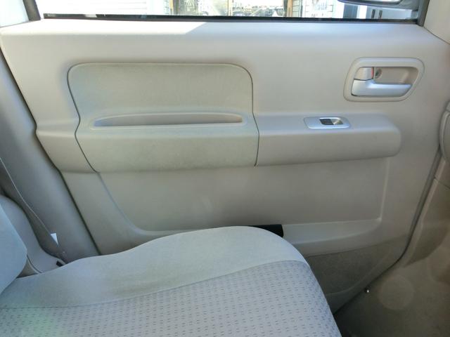 エブリイワゴン ＰＺターボスペシャル　４ＷＤ　ＥＴＣ　バックカメラ　両側電動スライドドア　ＨＩＤ　キーレスエントリー　電動格納ミラー　シートヒーター　ＡＴ　盗難防止システム　ＡＢＳ　アルミホイール　衝突安全ボディ　エアコン（40枚目）