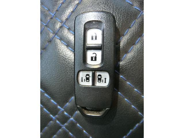 N-BOXカスタム G・ターボパッケージ ドライブレコーダー ETC バックカメラ 両側電動スライドドア ナビ オートクルーズコントロール オートライト HID スマートキー 電動格納ミラー ベンチシート 後席モニター CVT(11枚目)