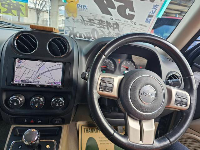ジープ・パトリオット 　ＥＴＣ　ナビ　アルミホイール　キーレスエントリー　ＣＶＴ　ＡＢＳ　ＥＳＣ　エアコン　パワーウィンドウ（3枚目）