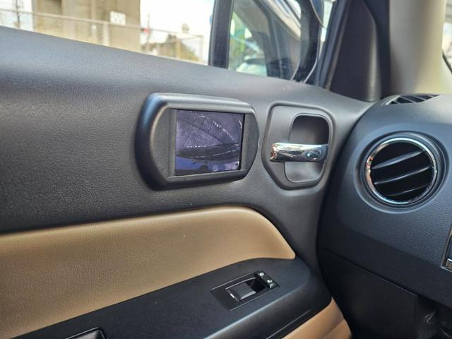 ジープ・パトリオット 　ＥＴＣ　ナビ　アルミホイール　キーレスエントリー　ＣＶＴ　ＡＢＳ　ＥＳＣ　エアコン　パワーウィンドウ（8枚目）