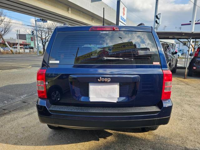 ジープ・パトリオット 　ＥＴＣ　ナビ　アルミホイール　キーレスエントリー　ＣＶＴ　ＡＢＳ　ＥＳＣ　エアコン　パワーウィンドウ（16枚目）