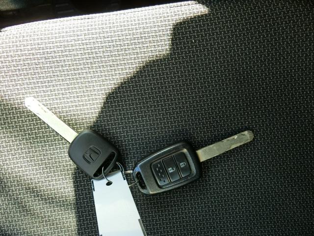 Ｎ－ＶＡＮ 　衝突被害軽減システム　レーンアシスト　ドライブレコーダー　ＥＴＣ　バックカメラ　両側スライドドア　キーレスエントリー　アイドリングストップ　電動格納ミラー　ＥＳＣ　エアコン　パワーステアリング（12枚目）