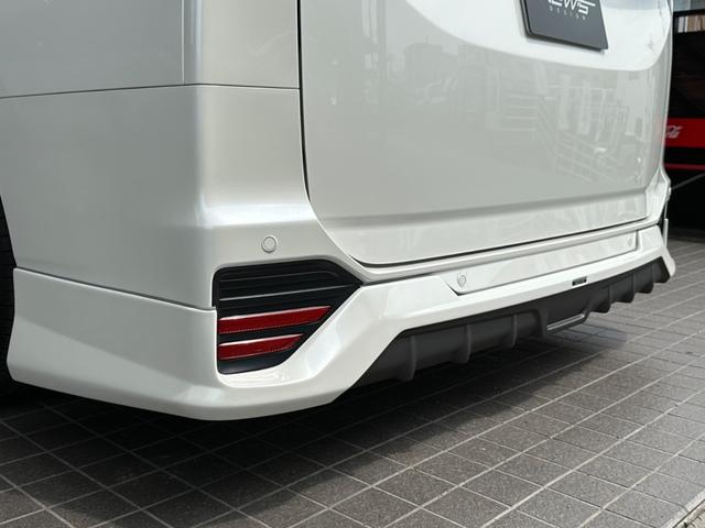 ヴォクシー Ｓ－Ｇ　ＮＥＷＳ　ＤＥＳＩＧＮ製エアロ（グリル，Ｆ，Ｓ，Ｒ）　ＲＳＲ車高調　１９インチホイール　アルパイン製デジタルプロセッサーＰＸＥ－Ｒ５００装着　トヨタセーフティセンス　電動ステップ　デジタルキー（7枚目）