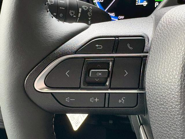 ヴォクシー ハイブリッドS-Z カイテキリベンパッケージ 登録済み未使用車 セーフティセンス LEDライト ターンランプ アドバンスドパーク ユニバーサルステップ 13.2型後席ディスプレイ デジタルインナーミラー 17インチAW(26枚目)