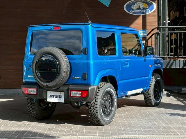 ジムニー ＸＣ　５ＭＴ　届出済未使用車　ボディ同色ＫＬＣフェイスグリルＳＪ　ニトロパワーマットブラック１６ＡＷ　バックカメラ　アルパインディスプレイオーディオ（6枚目）